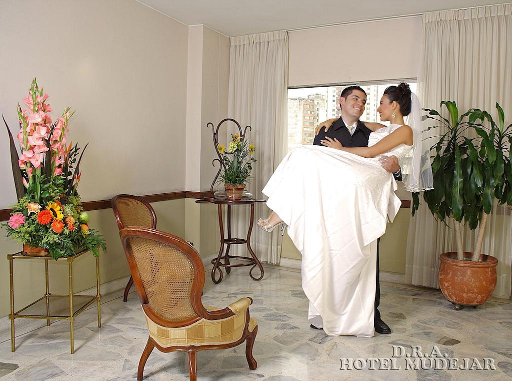 Hotel Mudejar กาลี ภายนอก รูปภาพ